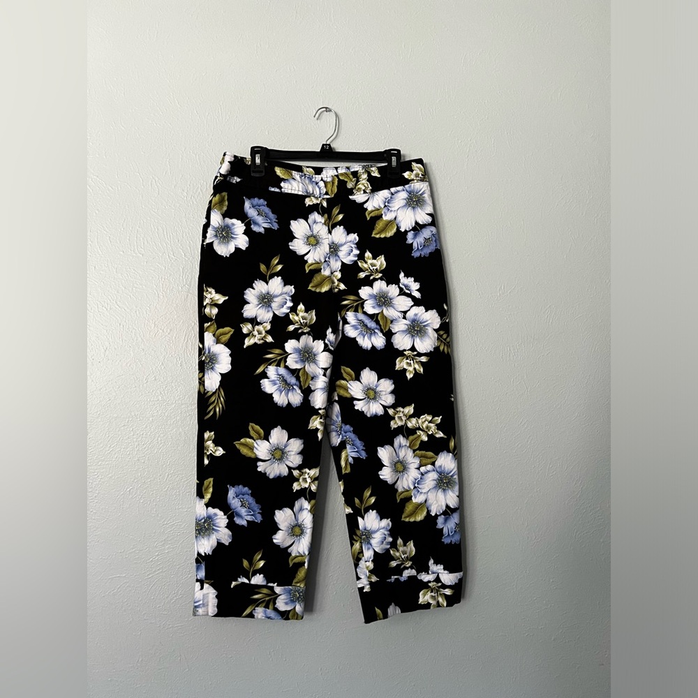 Rafaella floral print pants size 14 Black with floral print